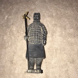 Chinese statue 6” tall 💕